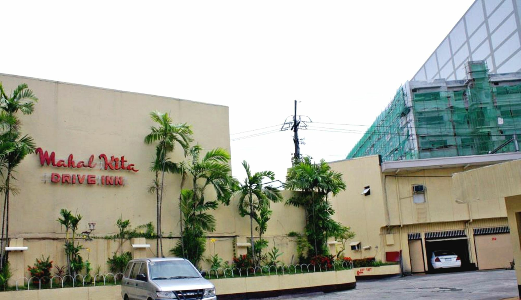 Mahal Kita Drive Inn Pasay Buitenkant foto